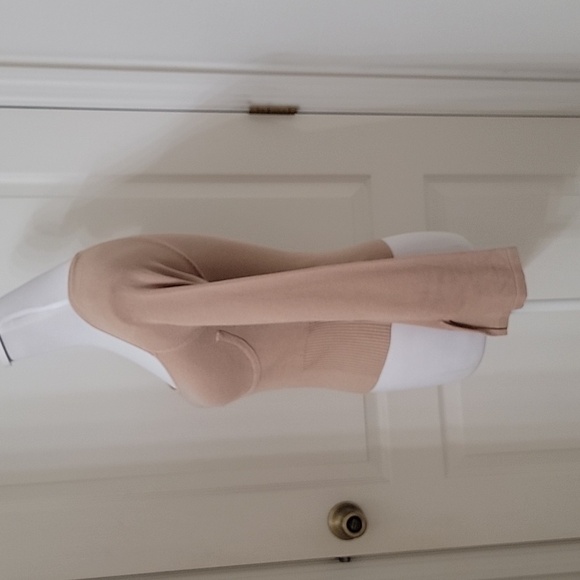 ASOS Size 0 Camel Colored Knit Ribbed Corset-ish Top, Long Sleeve Exc. Used Cond - Picture 3 of 12